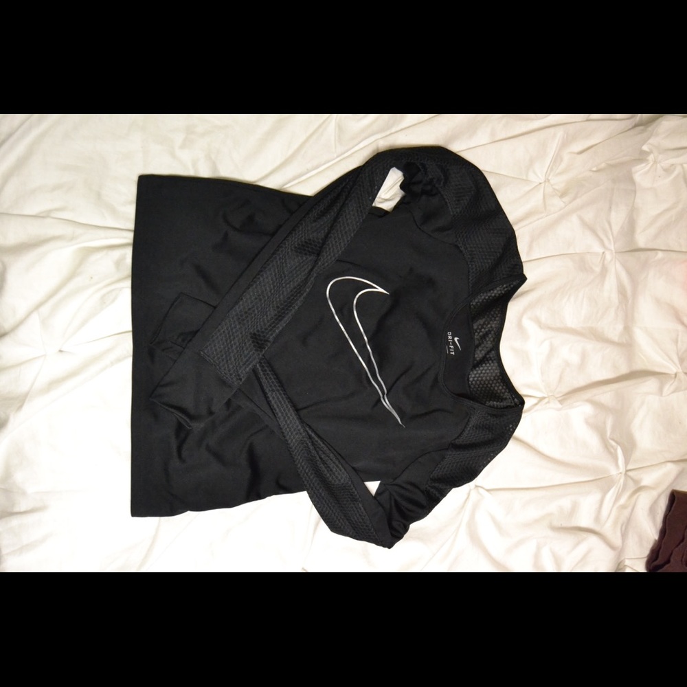 Nike fitted long sleeve